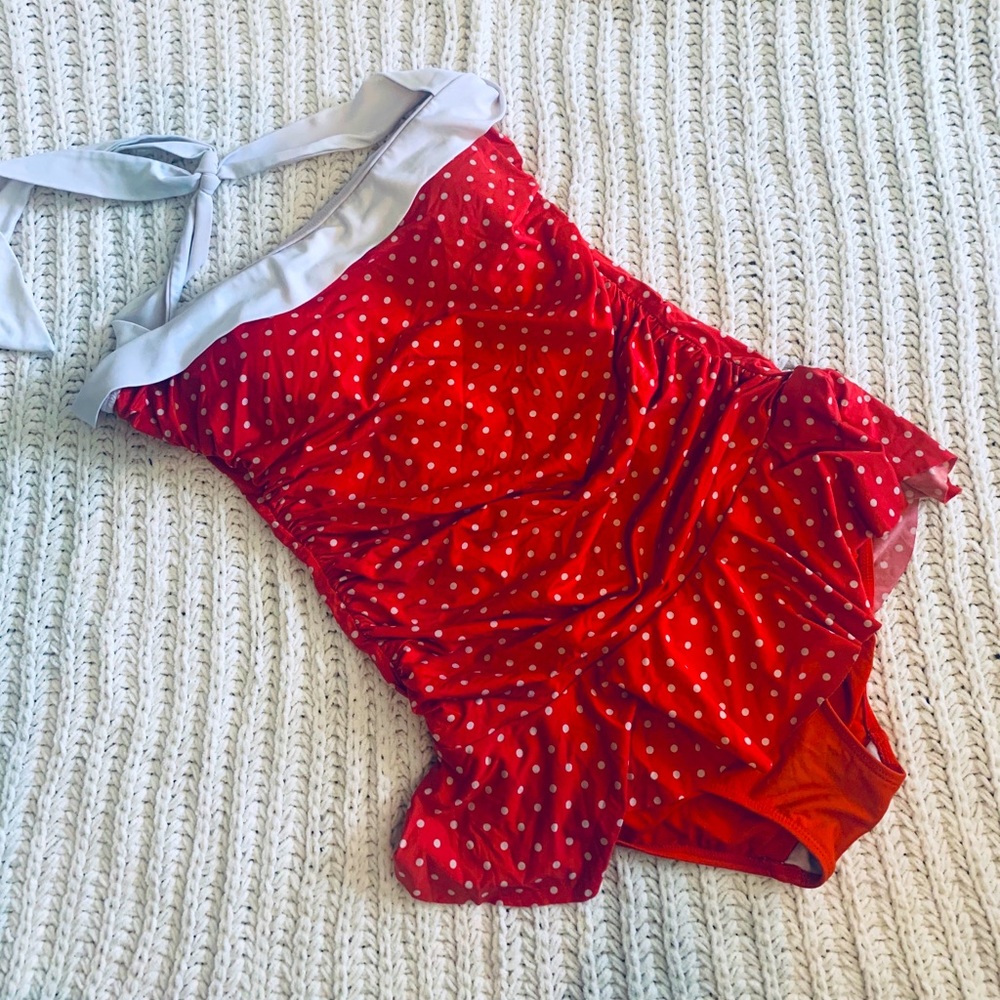 Ralph Lauren Vintage style swimsuit 🥰 Poka Dots